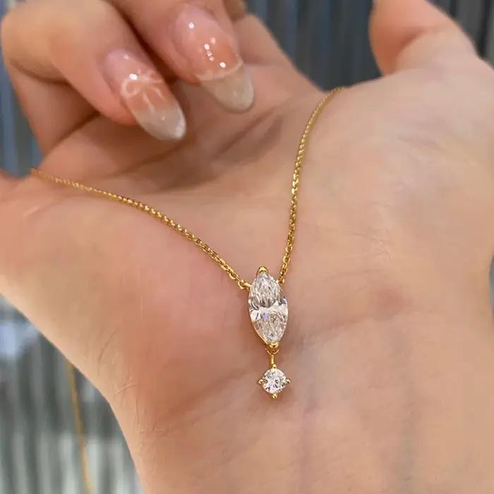 Collier avec pendentif Marquise/cout rond en Moissanite pour femmes
