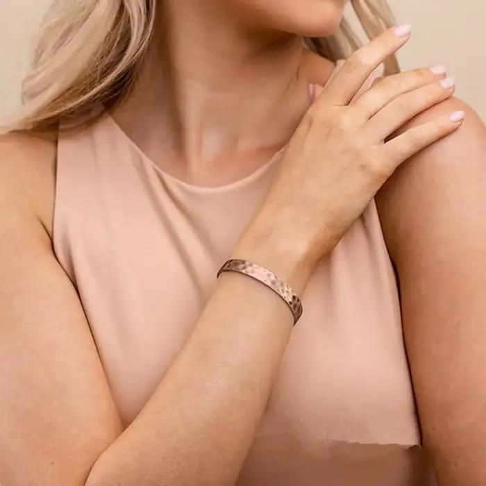 ARADOO – Bracelet magnétique en cuivre pur martelé