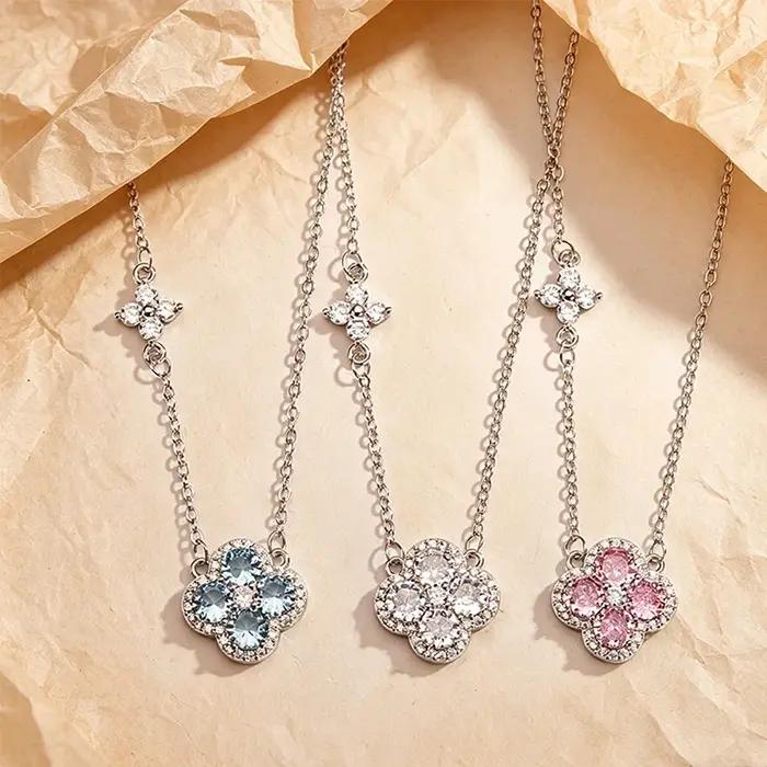 Collier pendentif trèfle à quatre feuilles porte-bonheur en argent sterling 925 pour femme