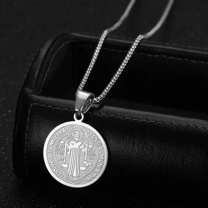 YQ – collier avec pendentif Saint benoît en acier inoxydable 316L