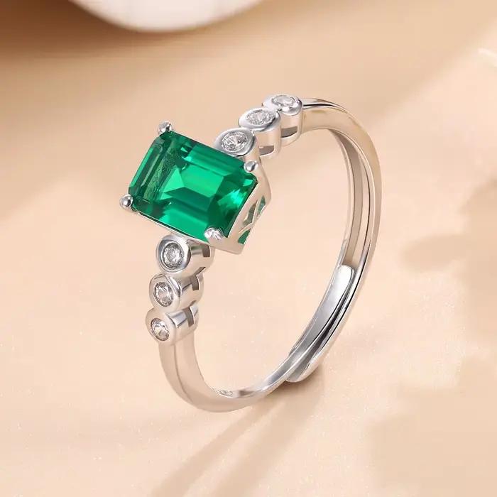 Bague ajustable LinkerLove en argent sterling 925 avec émeraude 1 carat