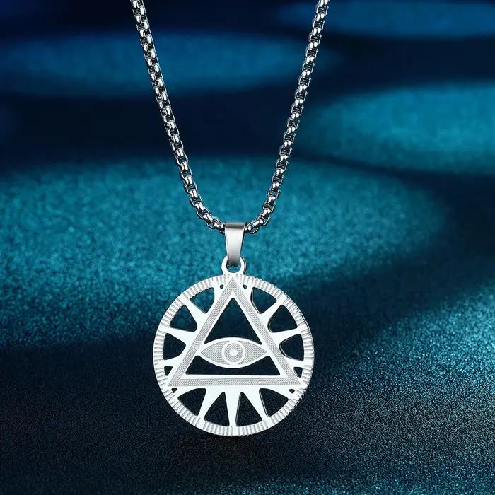 Collier avec pendentifs en forme de pyramide Illuminati pour femmes