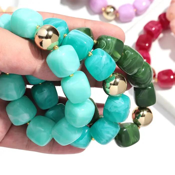Bracelets élastiques en perles carrées en acrylique pour femmes