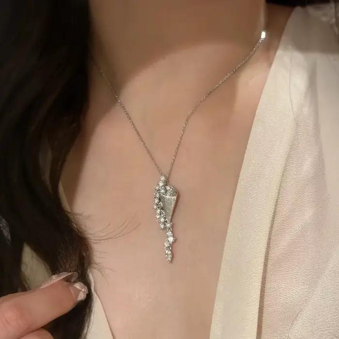 Collier en argent 925 avec pendentif sablier et incrustations de zirconium pour femmes romantique et élégant occasion anniversaire cadeau mariage