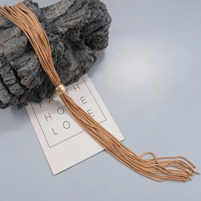 Collier Y en or multi-brins avec pampilles
