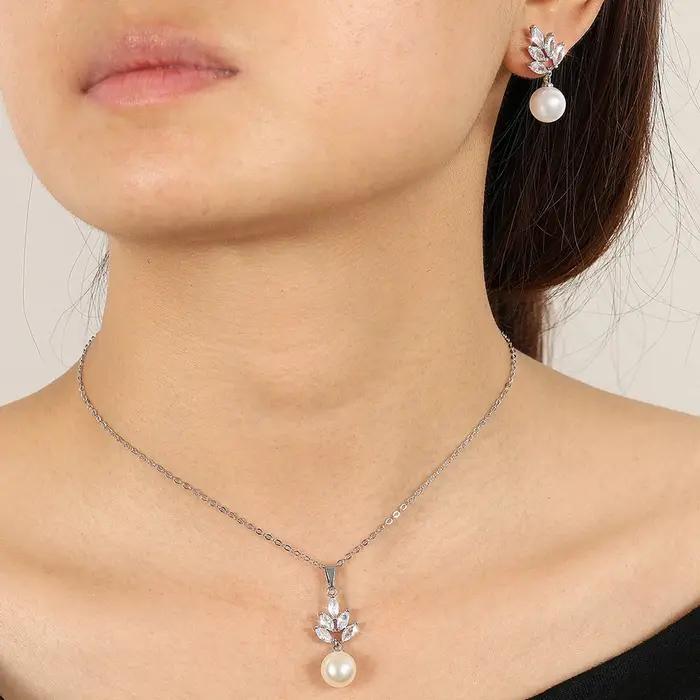 Ensemble de bijoux ZAKOL imitation perle zircone avec boucles d'oreilles et collier pour femmes occasions spéciales mariage et fête