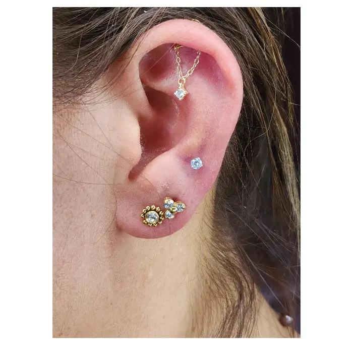 G23 titane caché chaîne incurvée Marquise CZ drapé filetage interne Cartilage Helix goujons boucles