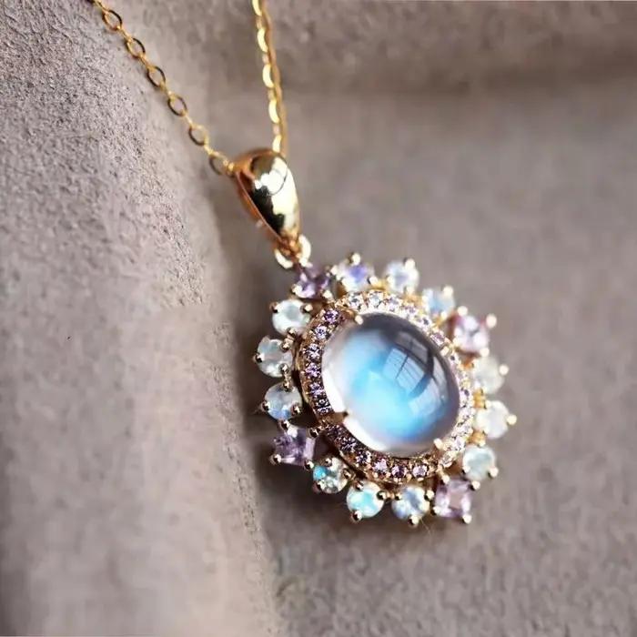 Collier en pierre de clair de lune colorée rayonnante pour femme
