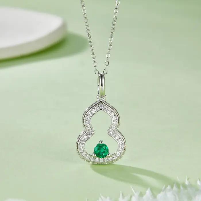 Collier pendentif en rubis et émeraude cultivés en argent sterling pour femmes romantiques occasions spéciales