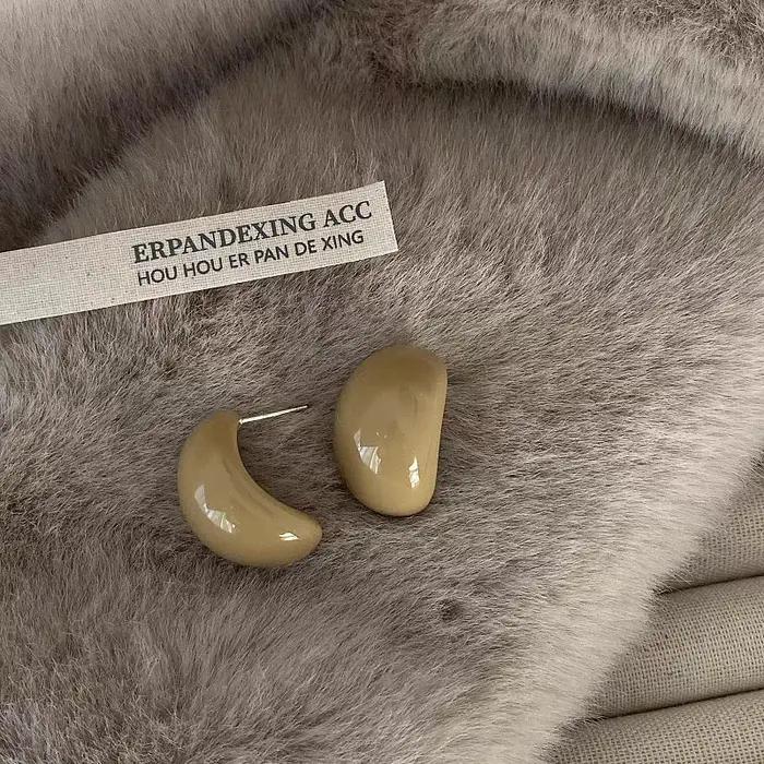 Boucles d'oreilles coréennes en acrylique mode vintage pour femmes occasions spéciales polyvalentes et élégantes