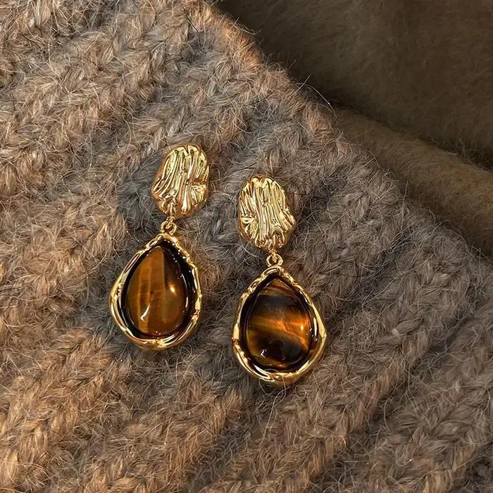 Vintage Style coréen Maillard marron oreille Clips femmes 2025 nouveau café à la mode irrégulier géométrique Clip boucles d'oreilles sans trou d'oreille