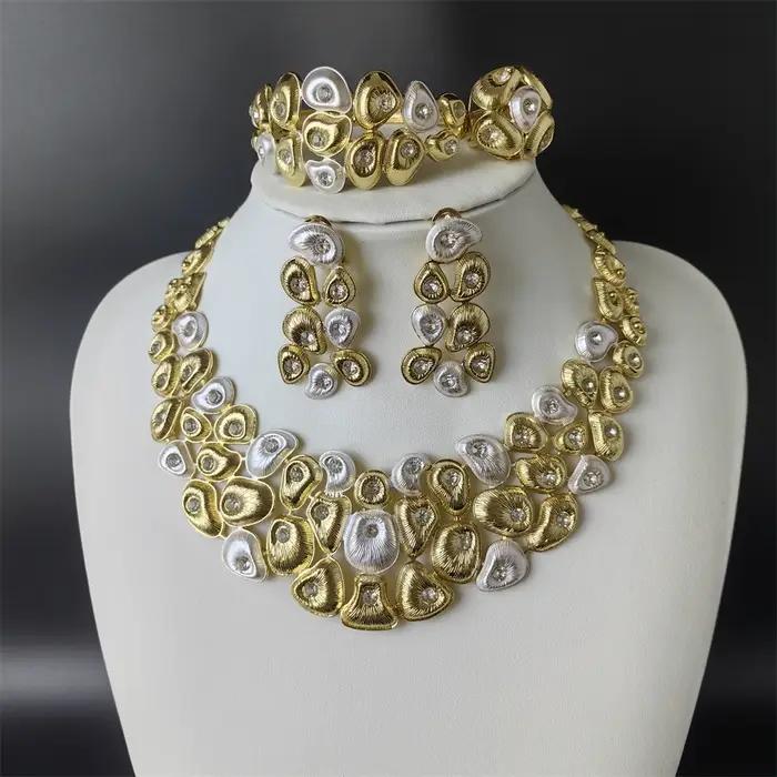 Ensemble de bijoux plaqués or 18 carats pour femmes