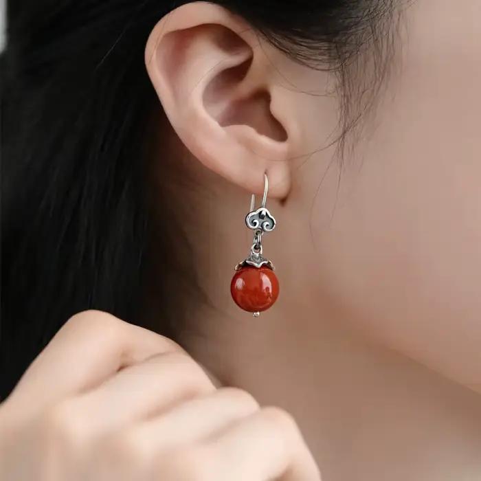 Boucles d'oreilles en argent sterling 925 serties de pierres rouges pour femmes style rétro ethnique nuage occasionnel cadeau d'anniversaire