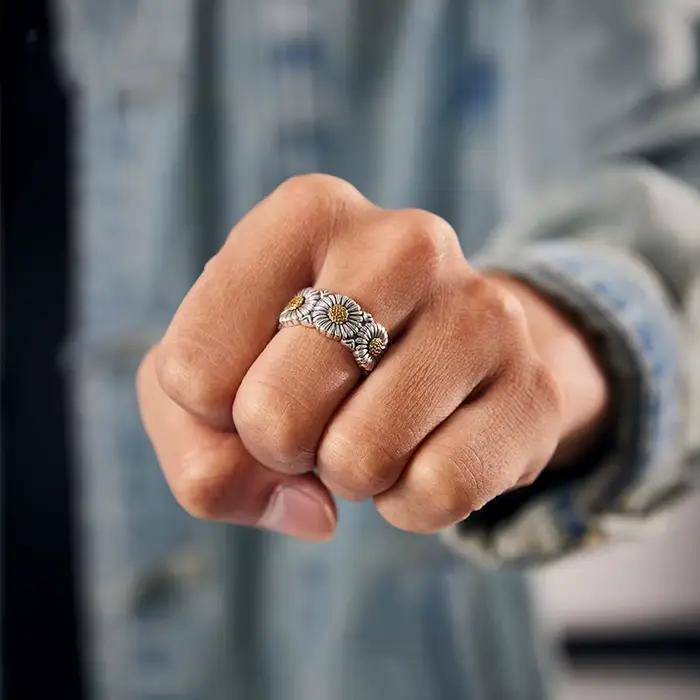 Bague ouverte réglable en forme de marguerite rétro pour hommes et femmes