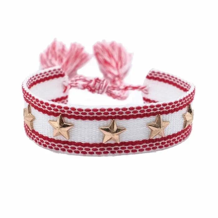 Bracelet à pampilles tissé d'inspiration bohème avec clous en forme d'étoile et de cœur