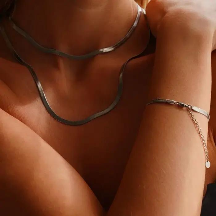 Collier à chevrons en argent 925 élégant pour femmes parties et occasions spéciales avec certificat officiel