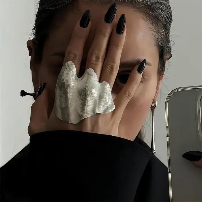 Accessoires de bijoux minimalistes en cuivre pour hommes et femmes, bague sculpturale abstraite, bijou de doigt artistique fait main, idéal pour Conte