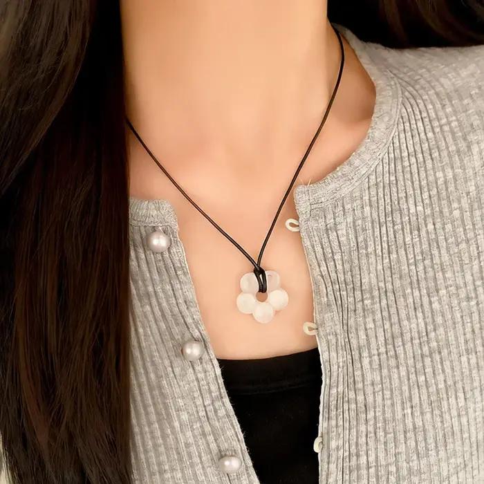 Colliers à cordon avec pendentif fleur couleur or PONYKISS pour femmes