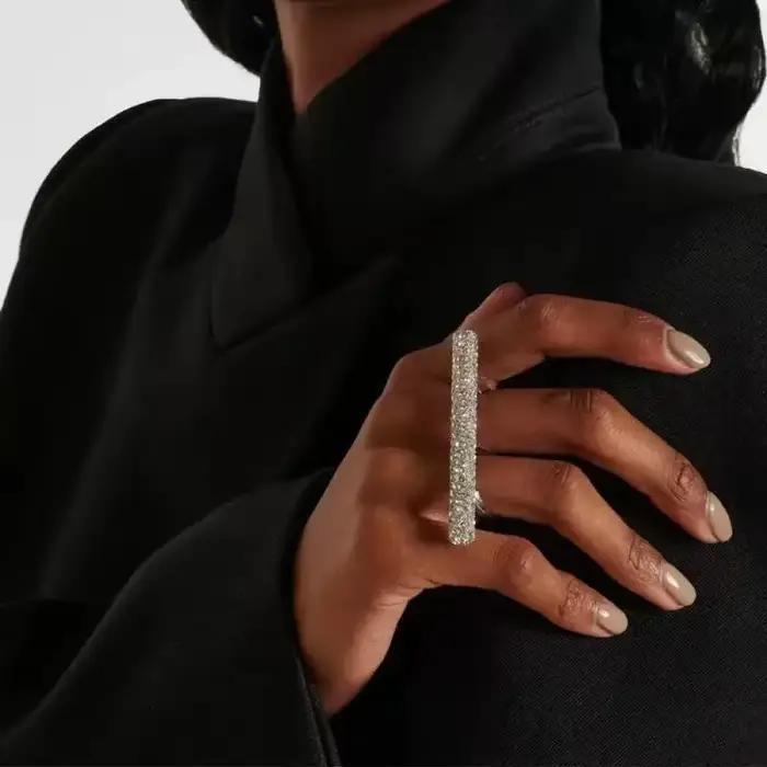 Anneau de barre Long à deux doigts Strass scintillant pour homme occasions spéciales design unique fantaisie bijouterie