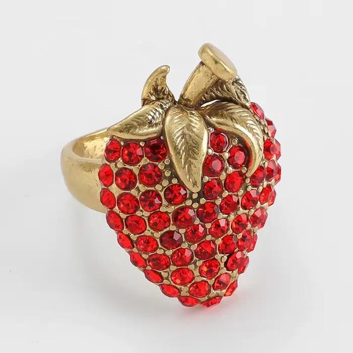 Bague Vintage fraise rouge couleur or feuille strass Cocktail bijoux de créateur de luxe accessoires de haute qualité femme 2025