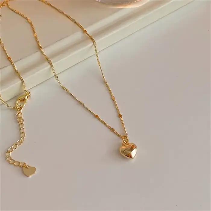 Collier avec pendentif d'amour Simple pour femmes, chaîne de clavicule, ras du cou tendance, couleur or, bijoux à la mode, cadeau personnalisé