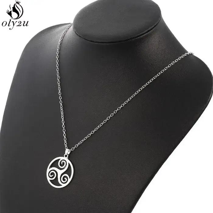 Collier Pendentif Inspiré du Triskelion de Teen Wolf