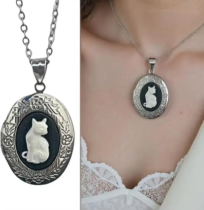 Collier pendentif chat vintage rétro en alliage de zinc rouge-marron pour femmes et filles bijou gothique tendance à offrir pour toutes occasions