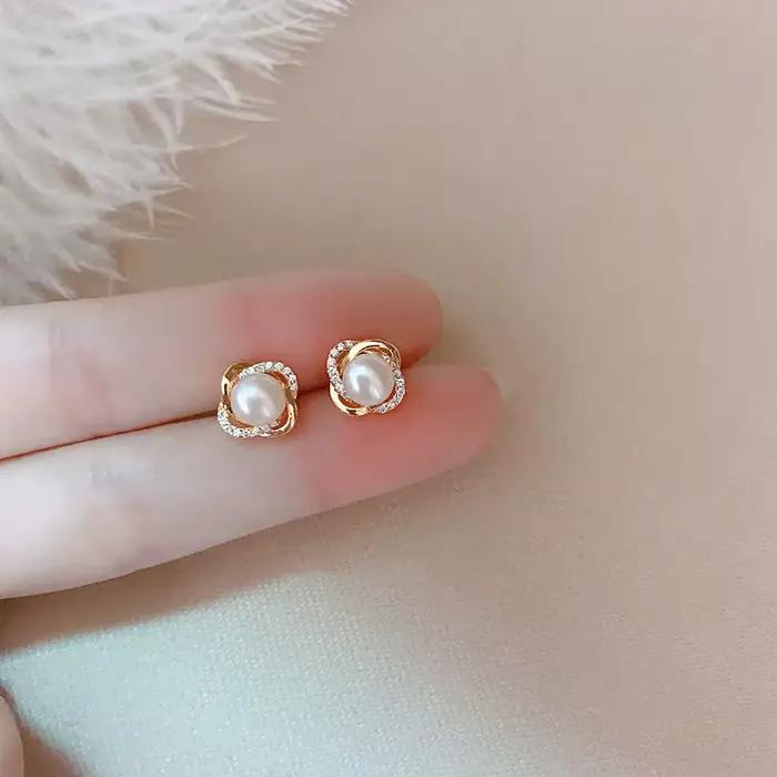 Bijoux haut de gamme en or 14 carats boucles d'oreilles en or véritable Zircon perle torsion