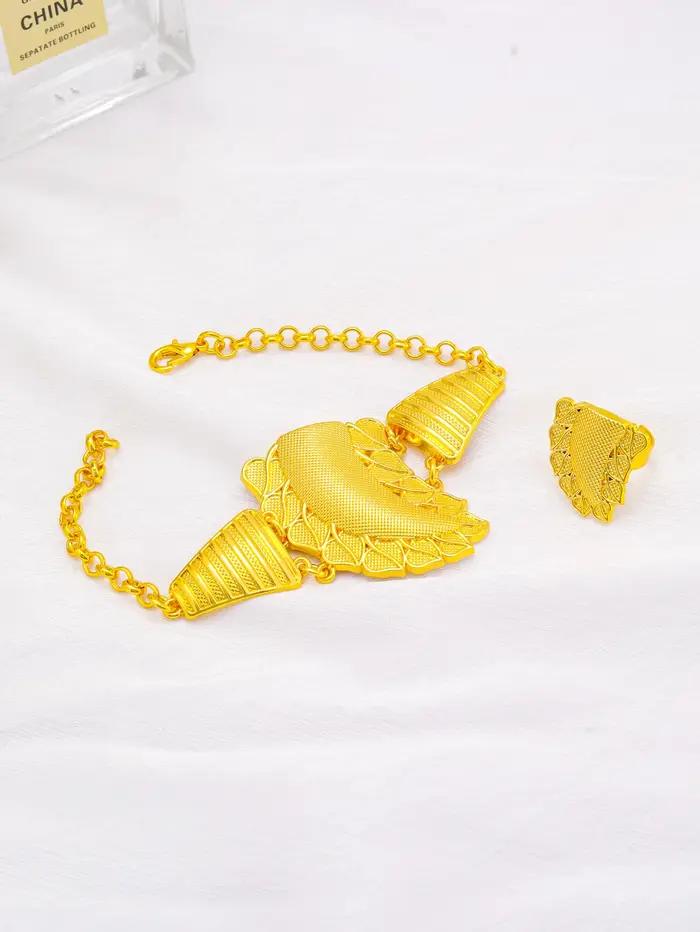 Ensemble de bijoux en or brillant avec cristal pour femmes, collier, boucles d'oreilles, bracelet et bague pour occasions spéciales et soirées festives