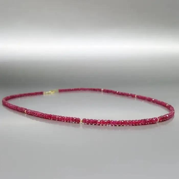 Collier de perles rondes à facettes en rubis rouge naturel (4-2 mm)