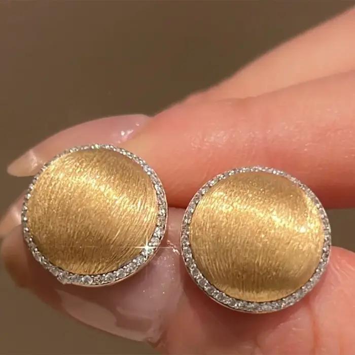 Boucles d'oreilles rondes classiques haut de gamme pour femmes