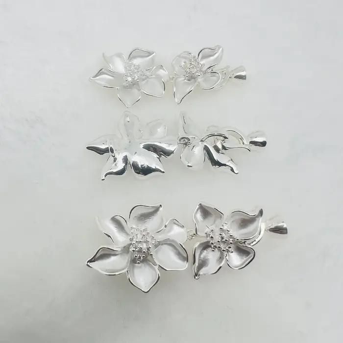 Boucle de connexion pour collier et bracelet