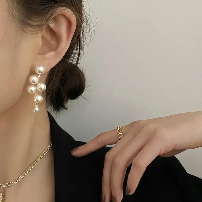 Boucles d'oreilles longues pendantes pour femmes