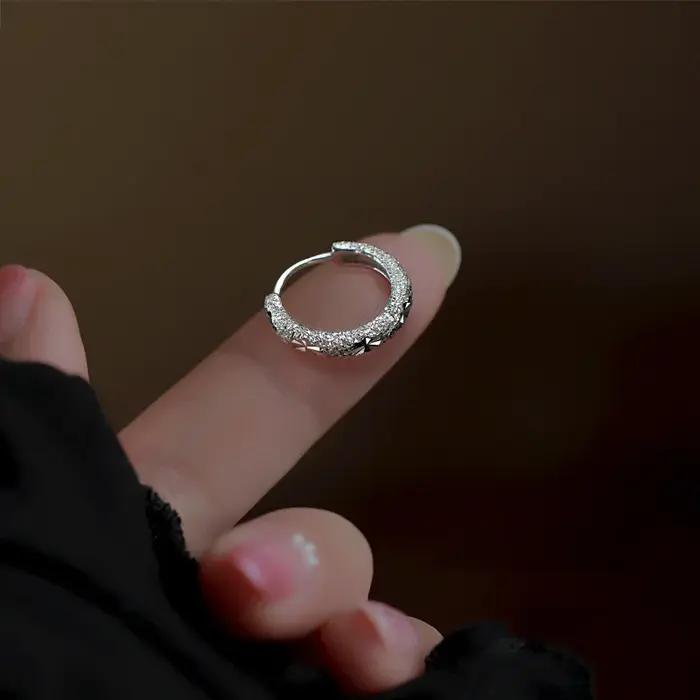 Boucles d'oreilles étoiles de Rotterdam en argent regardé 925 pour femmes, bijoux minimalistes et élégants pour occasions spéciales et quotidiennes