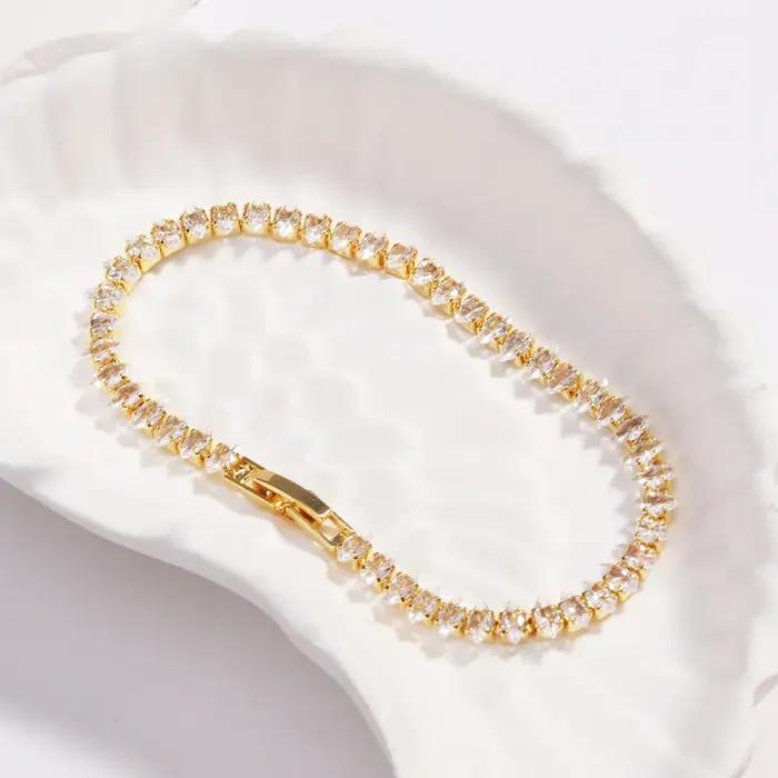 Nouveau Marquise ovale carré coupe luxe couleur argent sur la main Tennis Bracelet