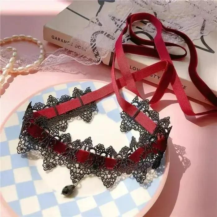 Collier gothique élégant en dentelle noire