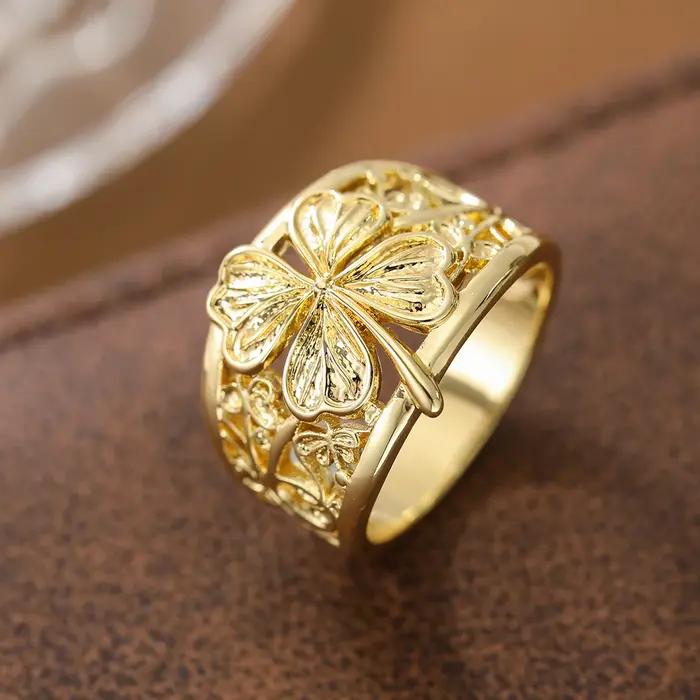 Bague élégante en forme de trèfle à quatre feuilles