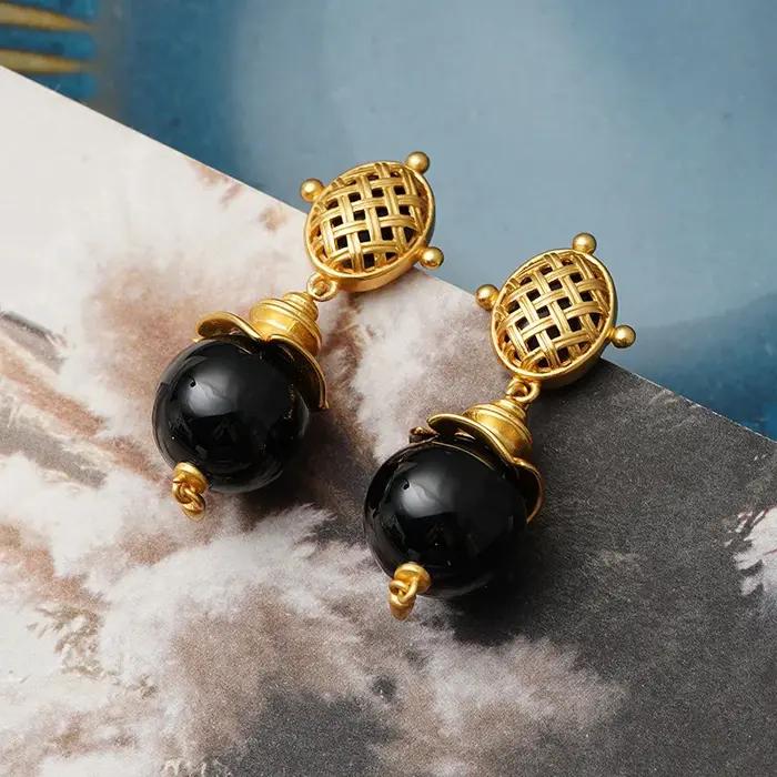 Boucles d'oreilles en pierre noire style vintage pour femmes occasions spéciales élégantes à offrir bijoux rétro