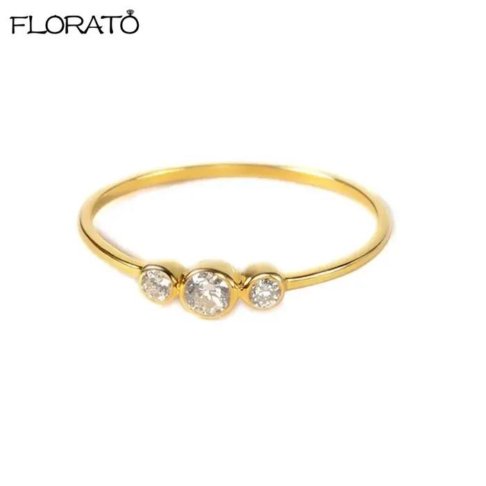 Bague de fiançailles en argent sterling 925 sertie de zircon blanc pour femmes, alliances de mariage avec zircon rouge et gris pour occasions spéciales