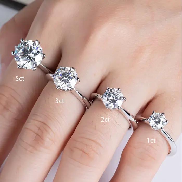 Bague en argent sterling 925 sertie de zirconium cubique pour engagement et occasions spéciales femme style classique