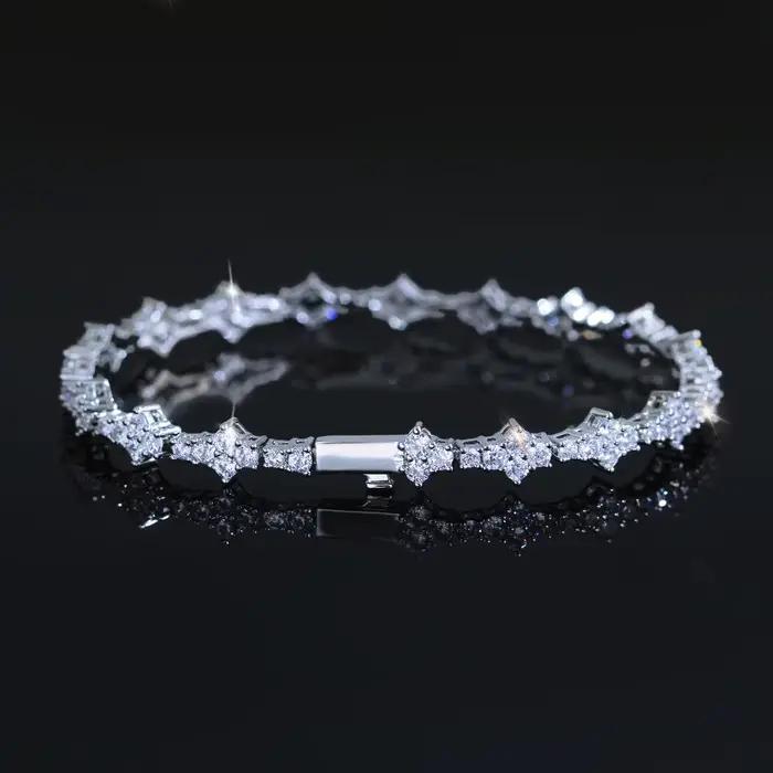 CWWZircons Bracelet Tennis CZ Taille Couronne Délicate, Pavé de Cristaux Brillants, Bracelet Jonc de