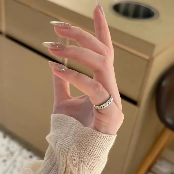 Bague de luxe en argent sterling 925 incrustée de zirconium pour femmes occasions spéciales style classique mariage bijoux à faire soi-même