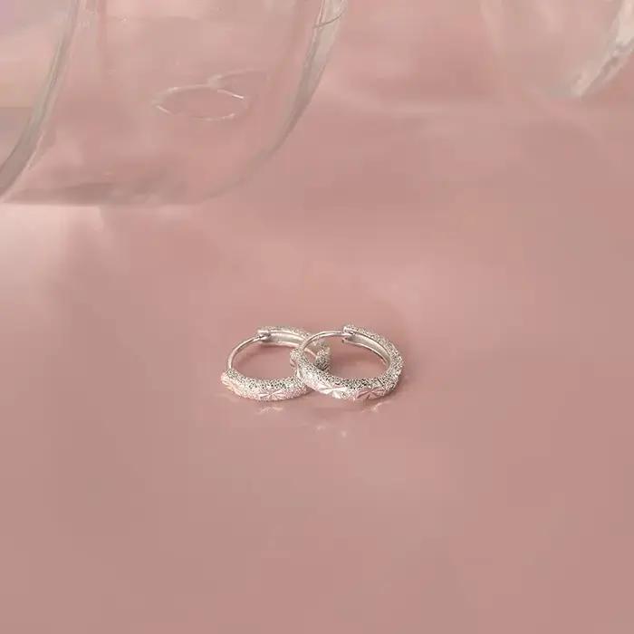 Boucles d'oreilles étoiles de Rotterdam en argent regardé 925 pour femmes, bijoux minimalistes et élégants pour occasions spéciales et quotidiennes
