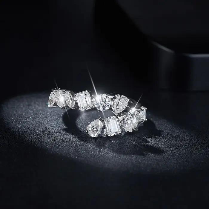 Bague de luxe plaquée poire émeraude Moissanite 18 carats pour femme