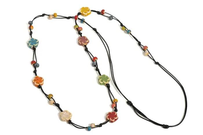 Collier et bracelet en céramique de pétales de melon colorés faits à la main