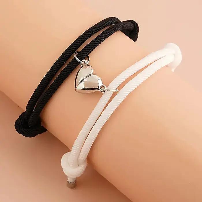 Bracelets magnétiques de couple d'attraction de coeur pour des amoureux