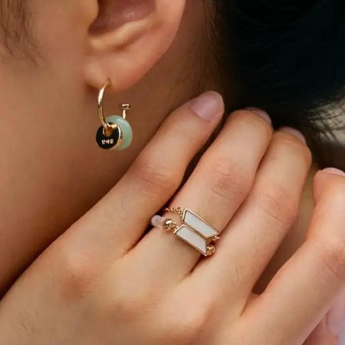 Bague chaîne perlée squelette résine tendance pour femmes mode élégante anniversaire cadeau fanclub