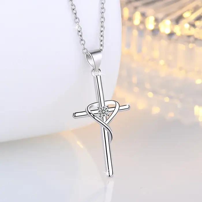 Collier croix en argent Sterling 925 avec cristal de zircon blanc bijou classique pour femmes et hommes occasions spéciales