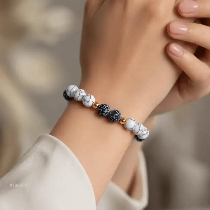 Bracelet extensible de style bohème de 8 mm avec perles blanches - Conception confortable et élastique