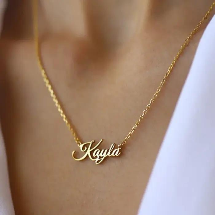 Collier avec nom personnalisé pour femmes et hommes